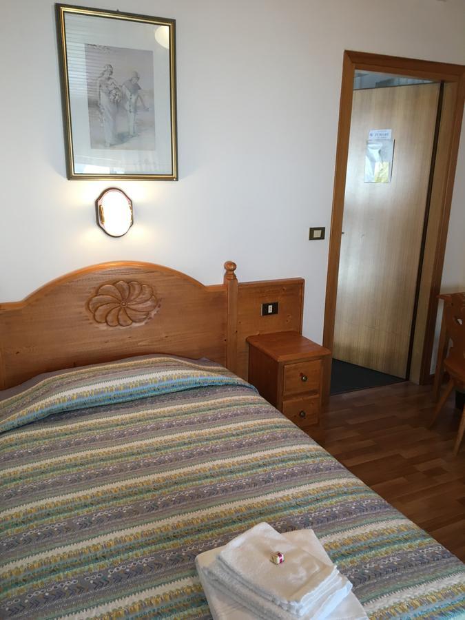 Albergo Meuble Tarandan Forni di Sopra Extérieur photo
